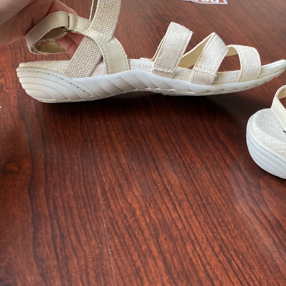 JBU Women Sandels - Picture 8 of 8